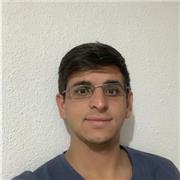 Profesor de inglés nativo bilingüe imparte clases de inglés particulares a estudiantes de todas las edades
